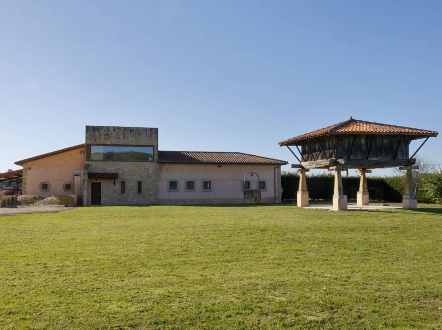 Paisaje con hórreo bodega Llagar-valveran
